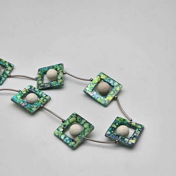 Green Blue Geometric Square Stations Silver Tone Separators Beaded Necklace - Picture 9 of 13